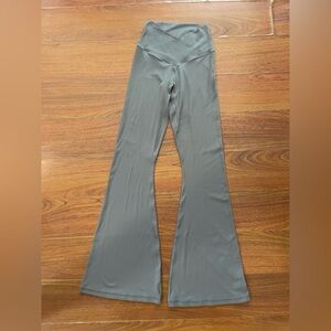 aerie OFFLINE High-Rise Flare Shorts - Gray
